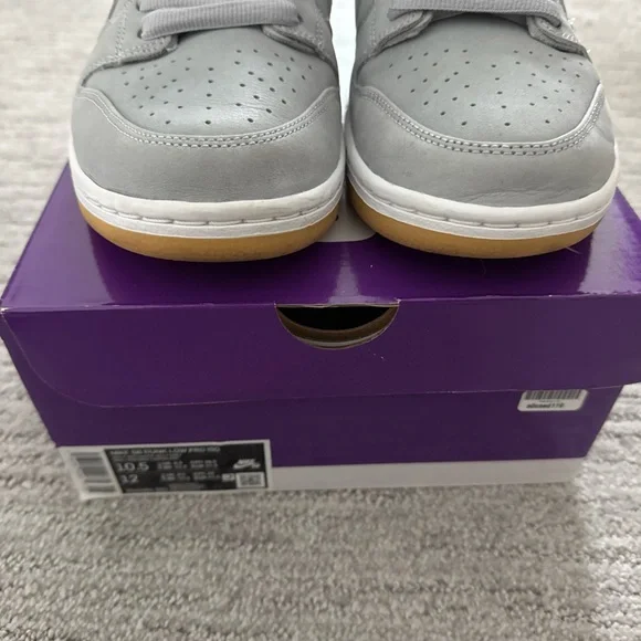 Nike SB Dunk Low Pro ISO wolf grey Sz 10.5 Men's Sneakers DV5465-001 Sneakers